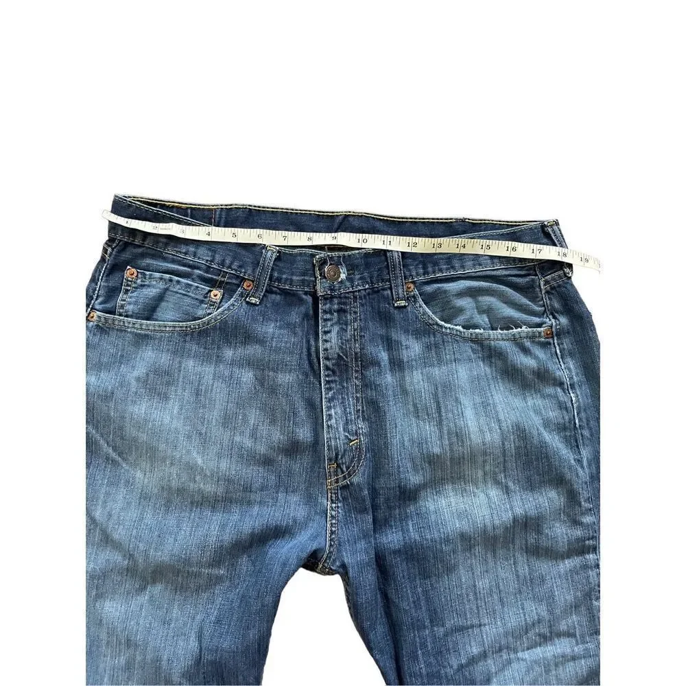 Levi’s Mens 505 straight leg jeans 38x32‎